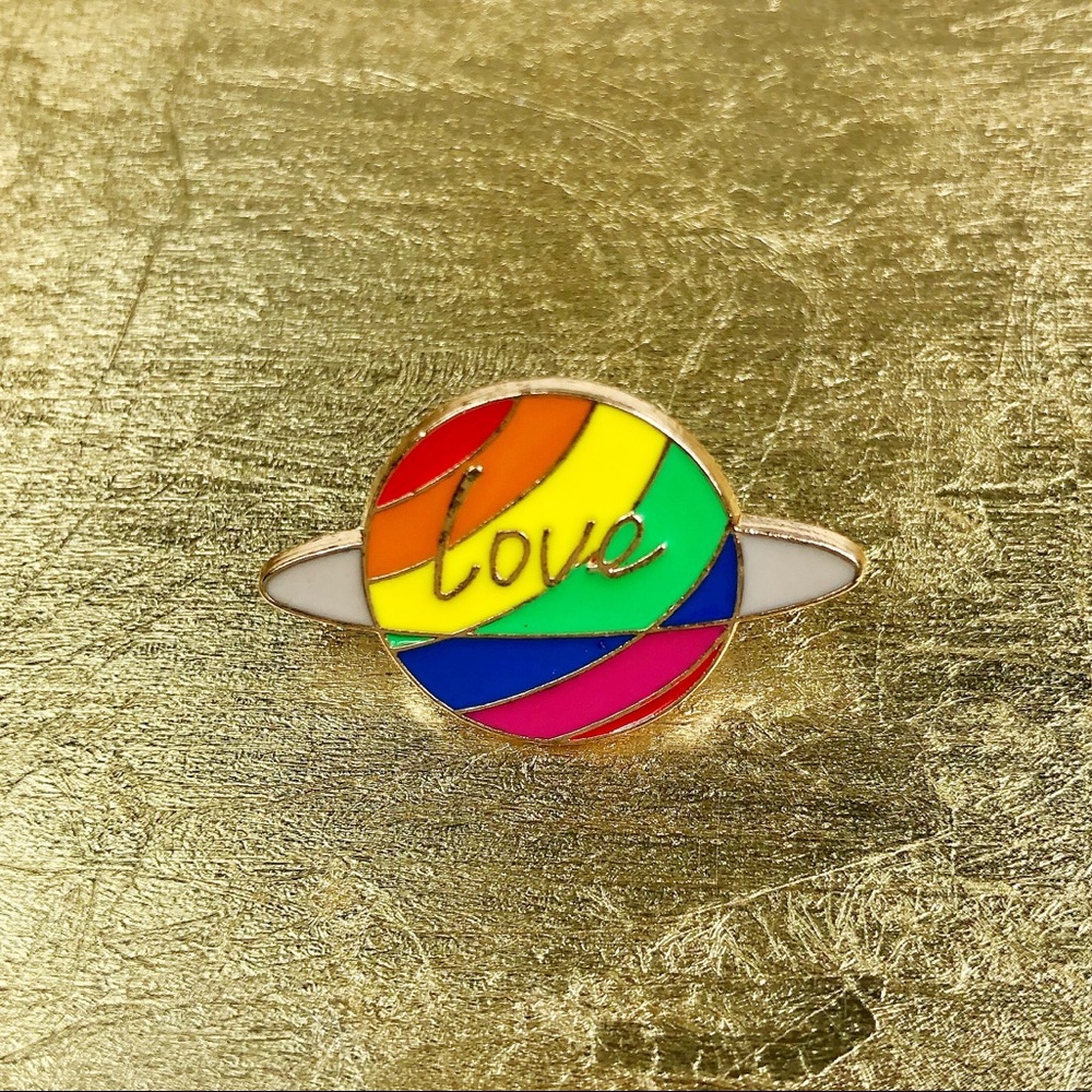🌈 5/$30! PRIDE Rainbow Planet Love Enamel Pin